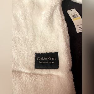 Brand New Calvin Klein Soft Sweater ❄️ Negotiable!!